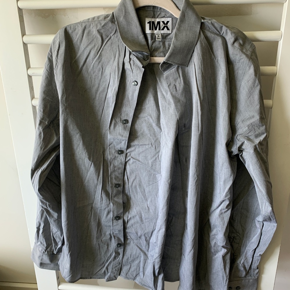 Express 1MX dress shirt. slim fit 15-15 1/2